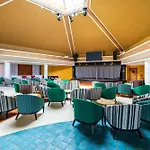 Pestana Premium & מלון פורטו סנטו