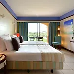 Pestana Premium & מלון פורטו סנטו