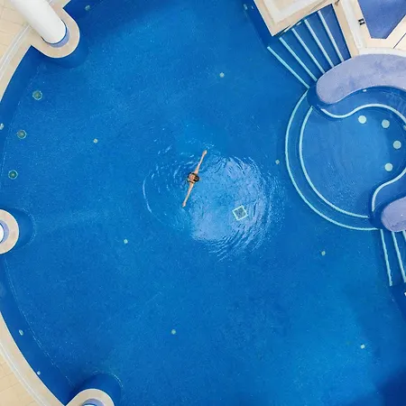 Pestana Premium & Ξενοδοχείο Πόρτο Σάντο