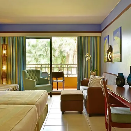 Pestana Premium & Ξενοδοχείο Πόρτο Σάντο