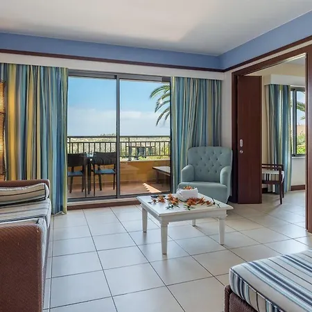 Pestana Premium & Ξενοδοχείο Πόρτο Σάντο