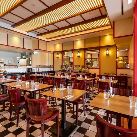 Pestana Premium & מלון 5*