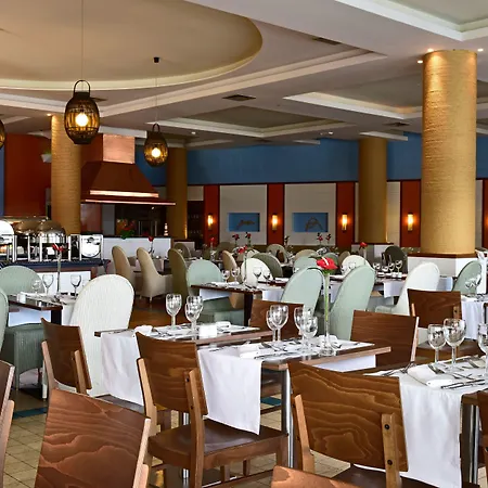 Pestana Premium & 5* פורטו סנטו